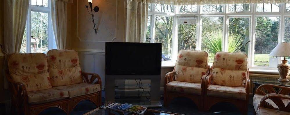 Ryndle Court 2*